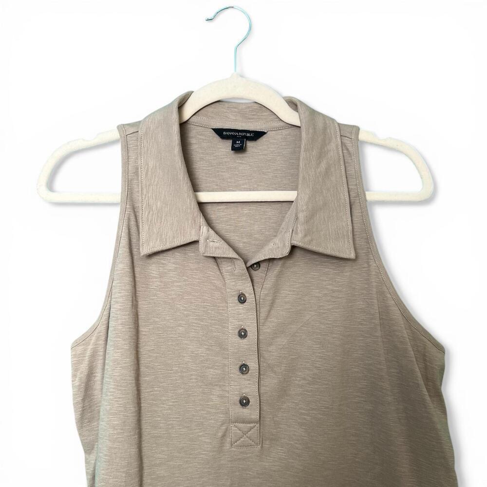 Vintage Banana Republic Sleeveless Collared Top